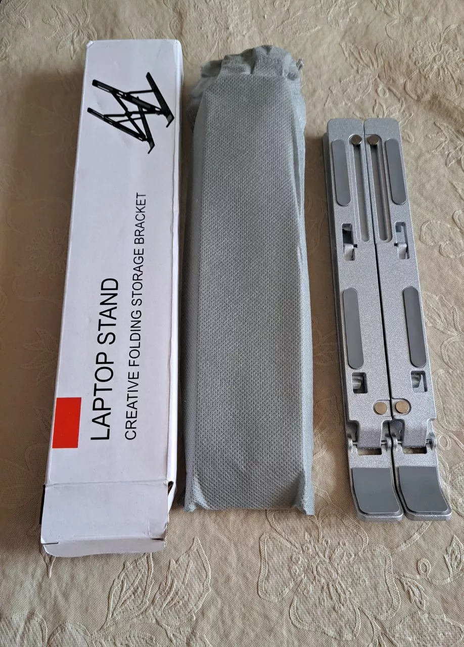 Suporte Dobrável para Laptop e Tablet, Altura Ajustável, Dissipação de Calor IZESTAND PRO photo review