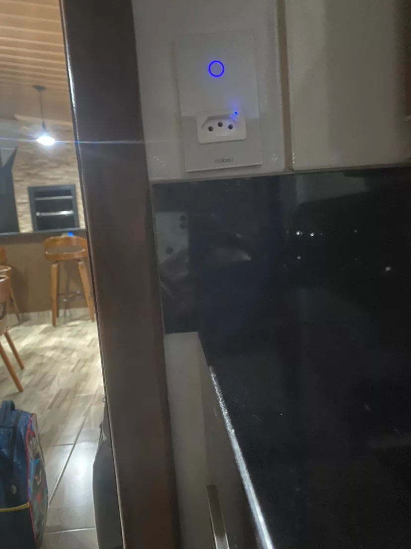 Tomada Inteligente Wi-Fi Painel de Vidro Controle App e Voz IZEGLASS SMART photo review