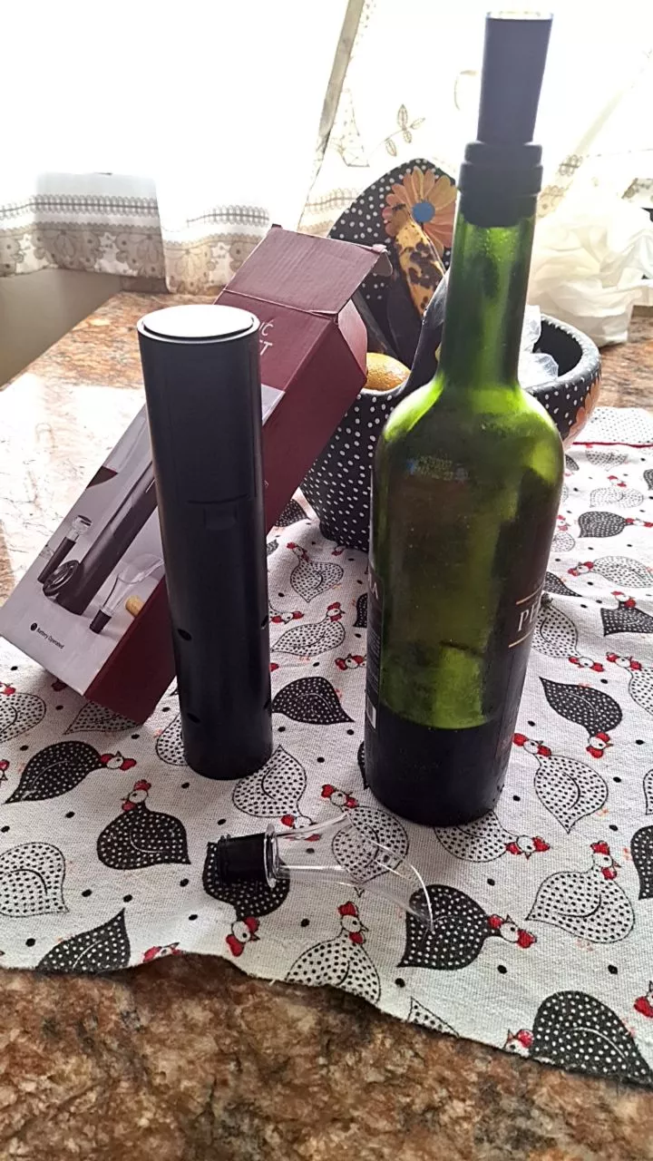 Abridor de Vinho Elétrico Kit Completo com Cortador de Papel, Rolha a Vácuo e Derramador IZEELEGANT OPEN photo review