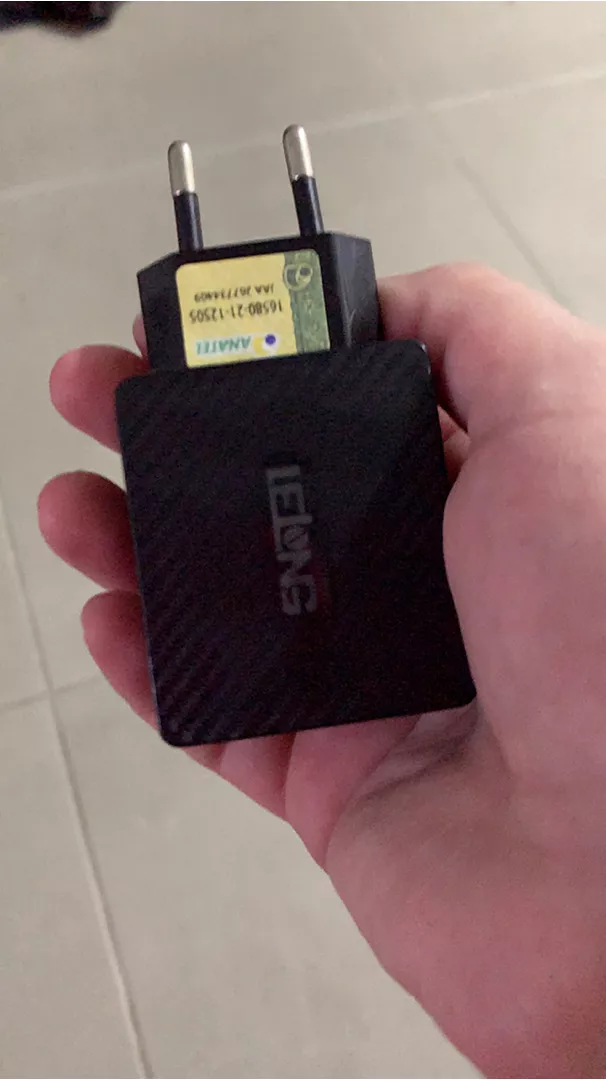 Carregador Turbo Rápido Hmaston 2 USB 3.1A Bivolt IZEFAST PRO photo review