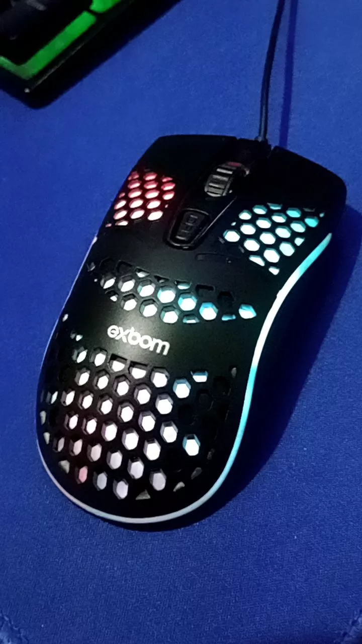 Mouse Gamer Óptico com Fio RGB 1000 DPI Ambidestro IZEBOOST PRO photo review