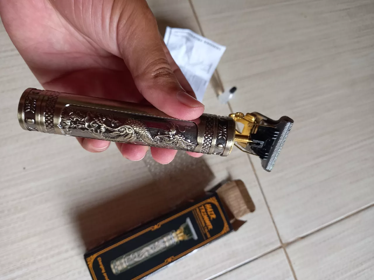 Máquina de Cortar Cabelo e Barba Elétrica Profissional Sem Fio Ajustável IZEBLADE PRO photo review