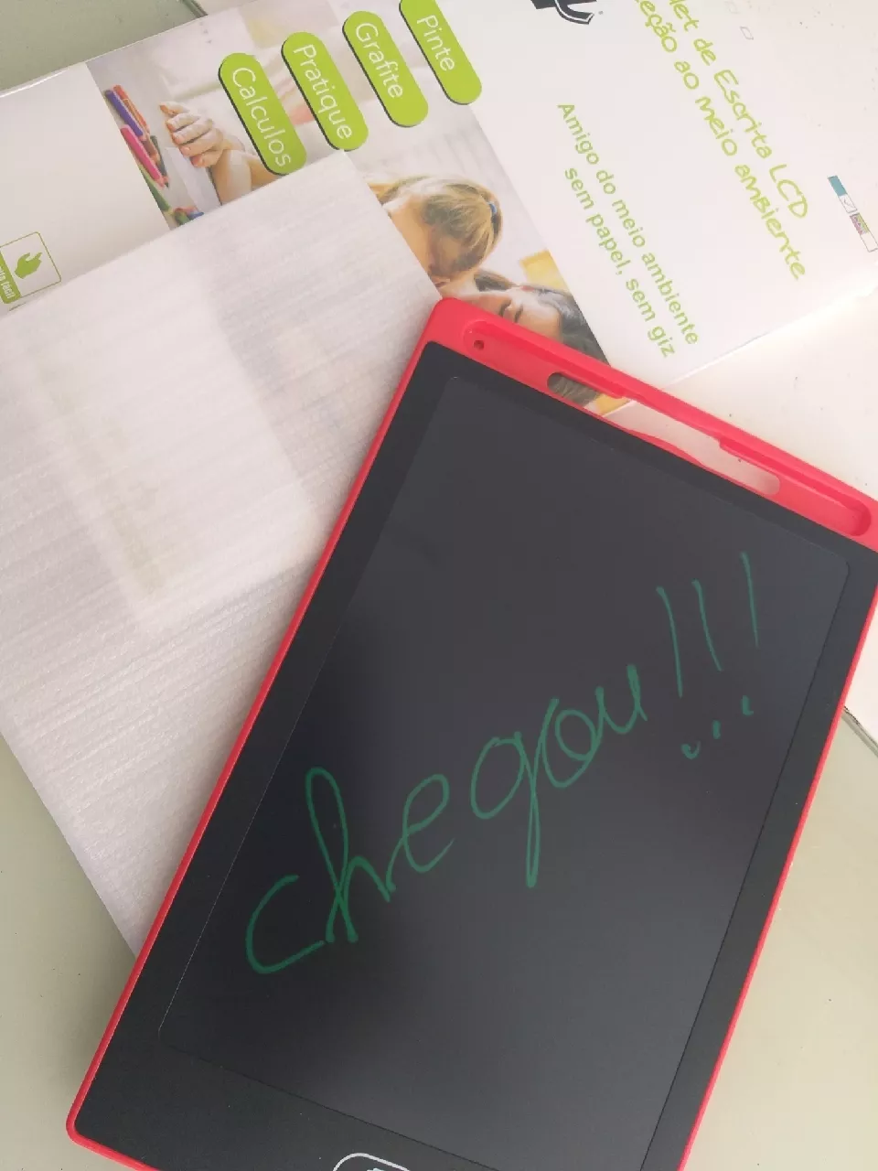 Tablet Lousa Mágica LCD 8.5 Pol ABS Proteção Ocular Apaga Fácil IZECOLOR KIDS photo review