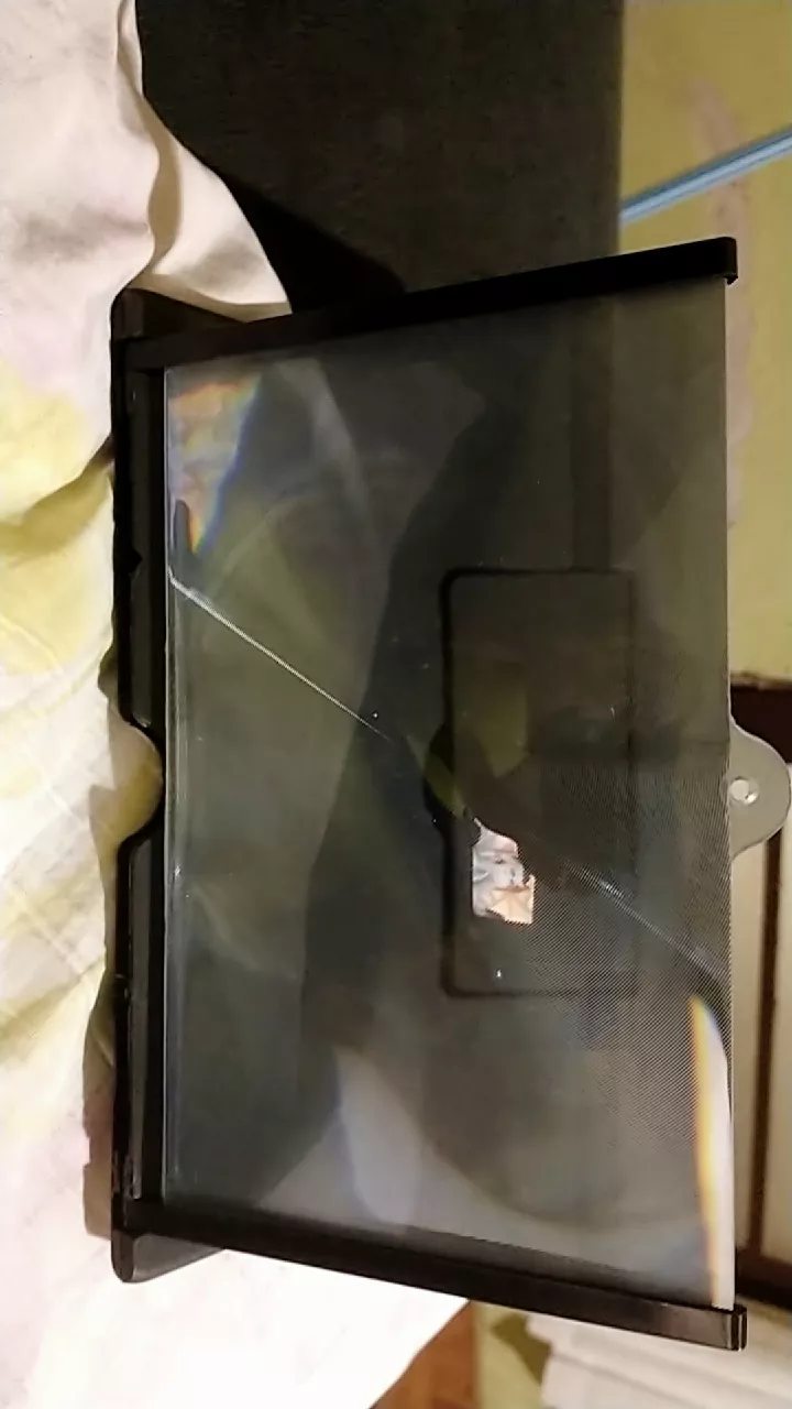 Ampliador de Tela 3D para Celular 10 Polegadas Portátil Protege Olhos IZEVIEW COMFORT photo review