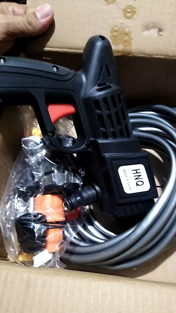 Lavadora de Alta Pressão Portátil 1000W Sem Fio para Carros e Jardins IZEJET POWER PRO photo review