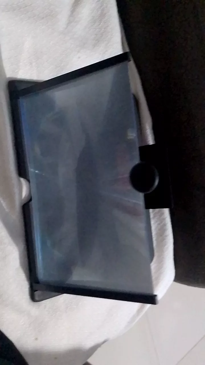 Ampliador de Tela 3D para Celular 10 Polegadas Portátil Protege Olhos IZEVIEW COMFORT photo review