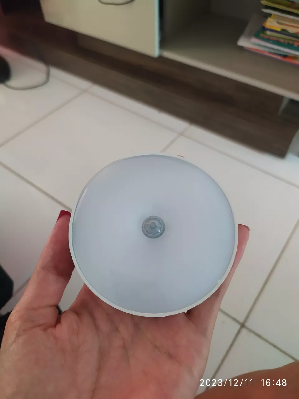 Luminária LED Sensor de Presença Recarregável USB Luz Fria Multiuso IZEDETECT BRIGHT photo review