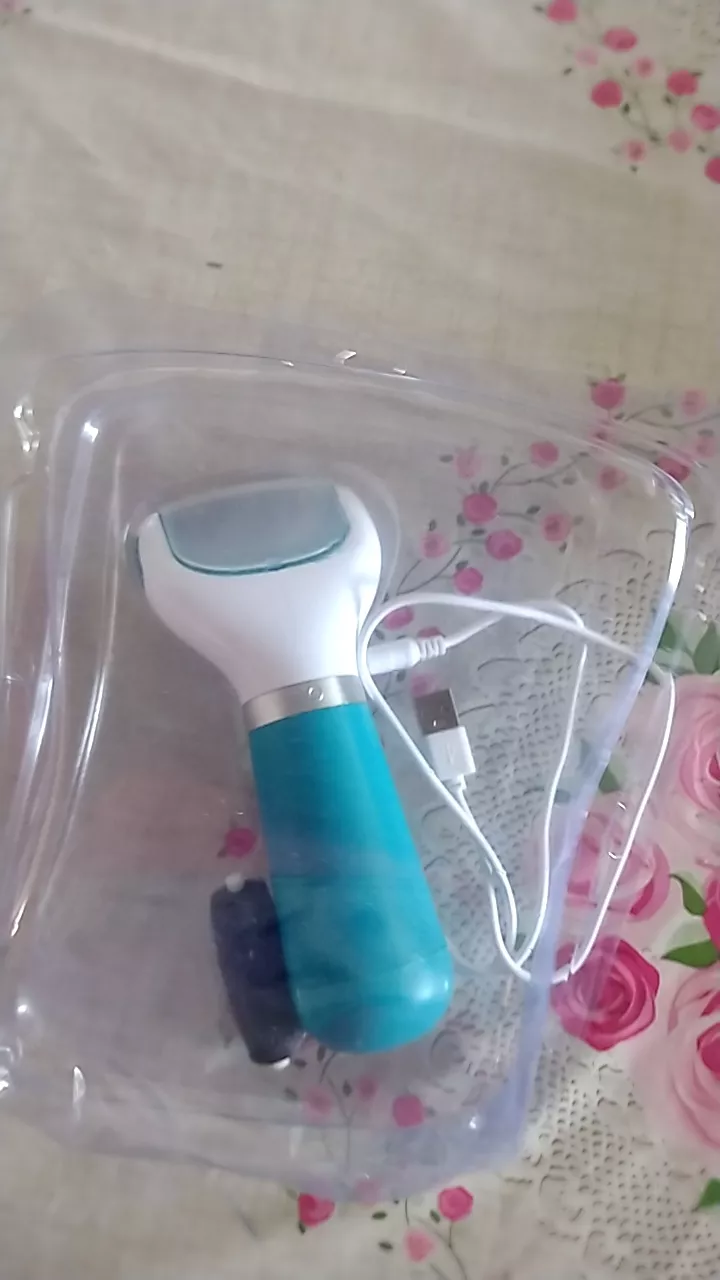 Esfoliador Elétrico de Pés Recarregável USB, Lixa Rotativa, Remoção de Calos com Refil Grátis IZERELAX SOFT photo review