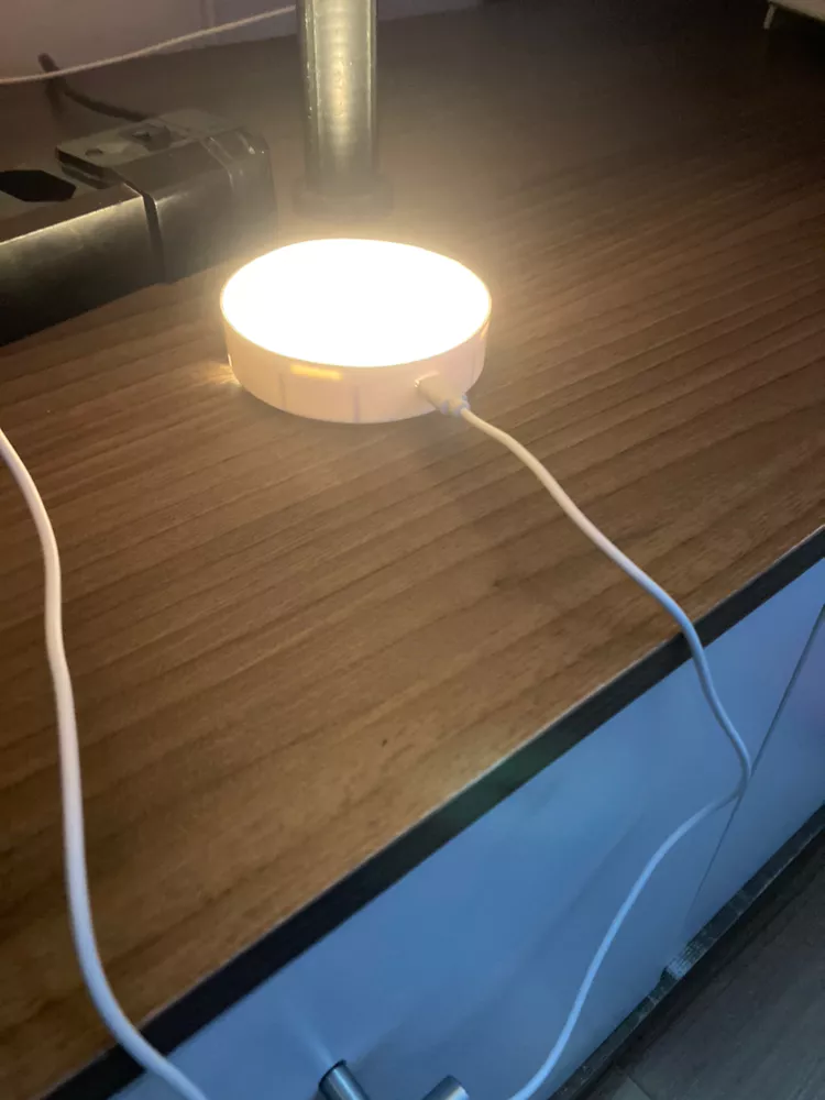 Luminária LED Sensor de Presença Recarregável USB Luz Fria Multiuso IZEDETECT BRIGHT photo review