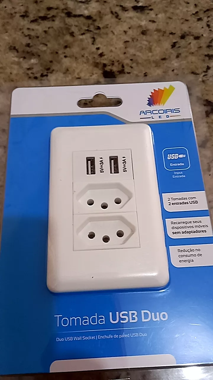 Tomada de Parede Bivolt com 2 USB, Proteção Contra Curto e Compatível Universal IZEPOWER SAFE photo review