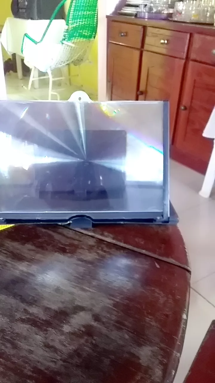 Ampliador de Tela 3D para Celular 10 Polegadas Portátil Protege Olhos IZEVIEW COMFORT photo review