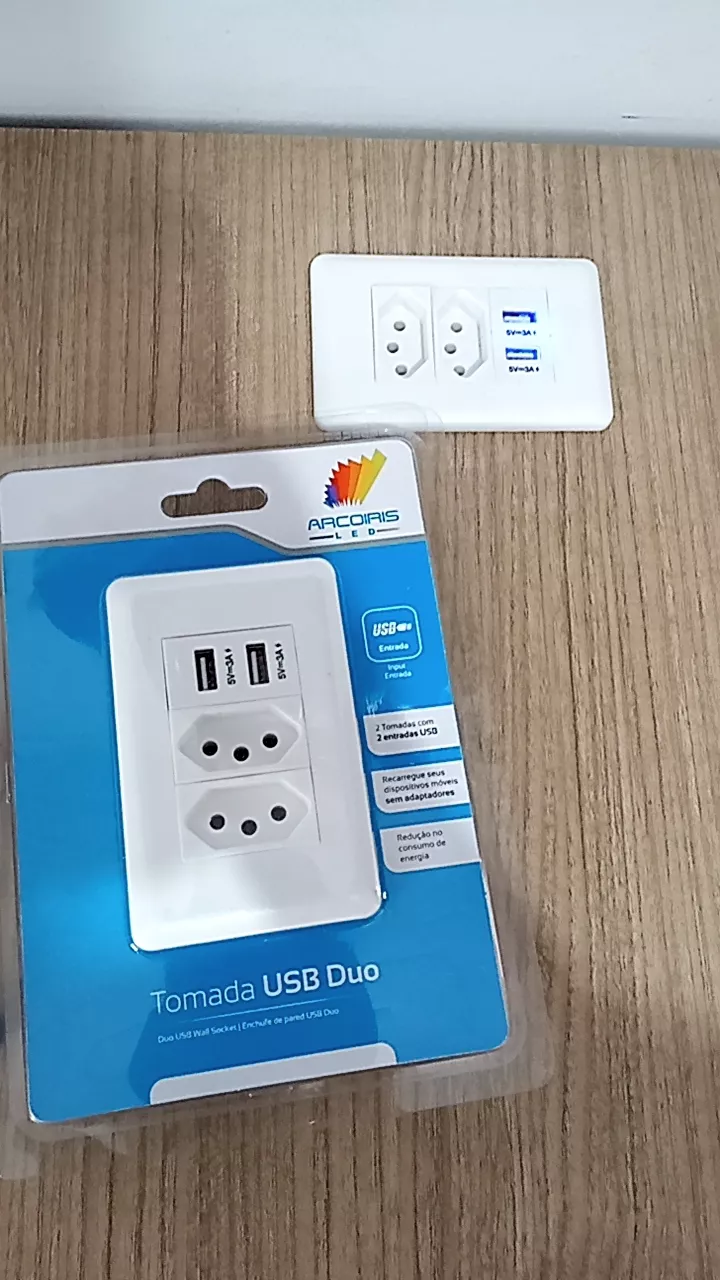Tomada de Parede Bivolt com 2 USB, Proteção Contra Curto e Compatível Universal IZEPOWER SAFE photo review