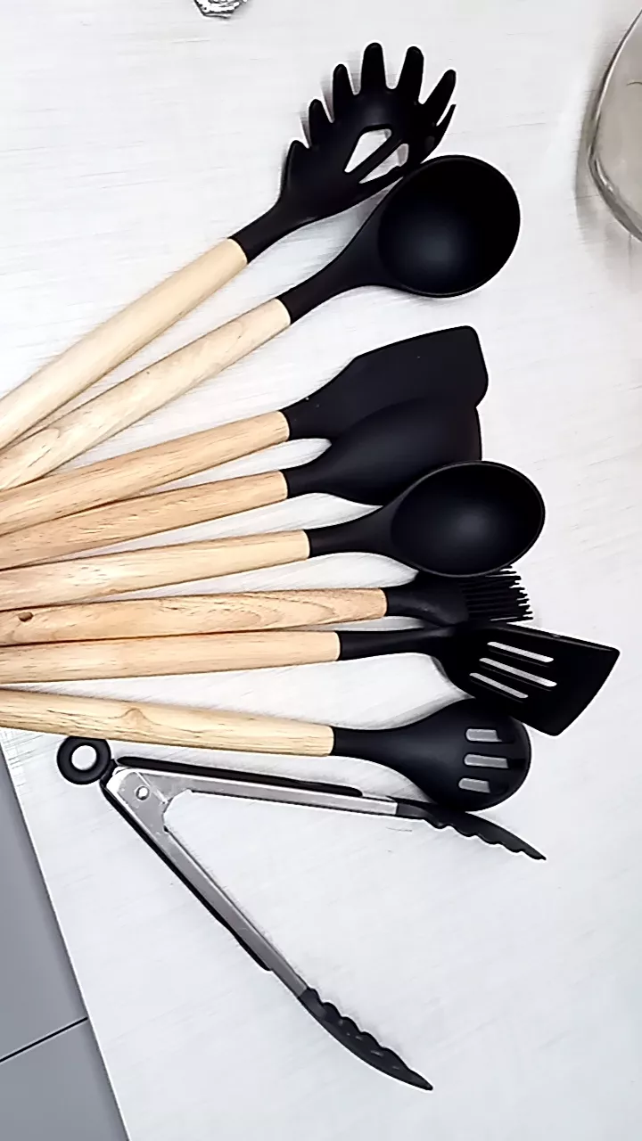 Kit Utensílios de Cozinha Silicone 12 Peças Cabo Madeira Suporta 230°C IZECOOK MASTER photo review