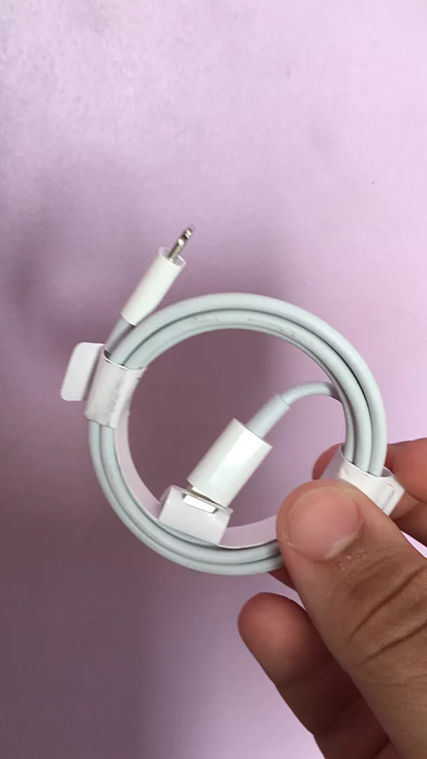 Cabo Apple USB-C para Lightning 20W Recarga Rápida Sincronização 2 Metros IZEFAST CHARGE photo review