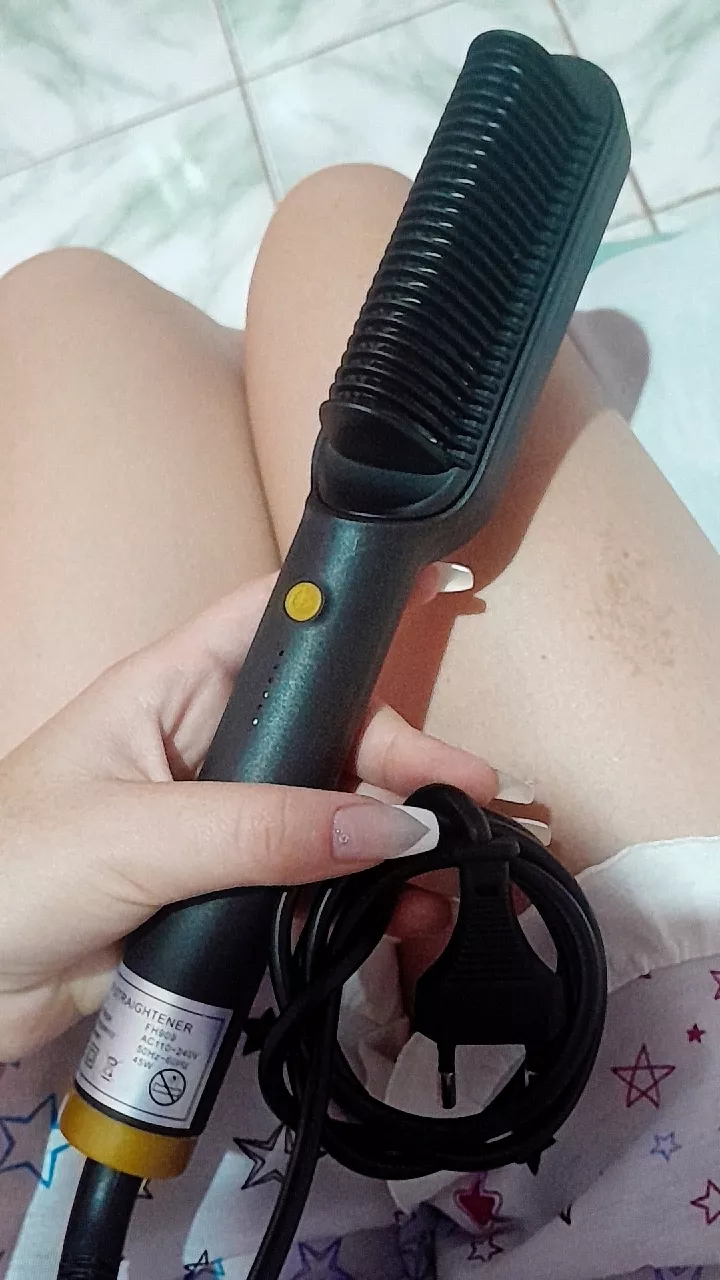 Escova Alisadora de Cabelos Bivolt 3 em 1, Multiplacas Cerâmica, 5 Níveis de Temperatura - IZESLEEK BRUSH photo review