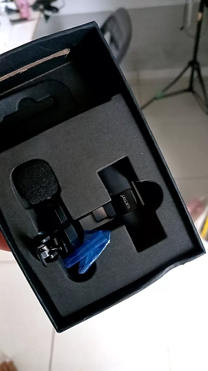 Microfone de Lapela Sem Fio Compatível iPhone e Android, Áudio Profissional, Longo Alcance IZEVOX PRO photo review