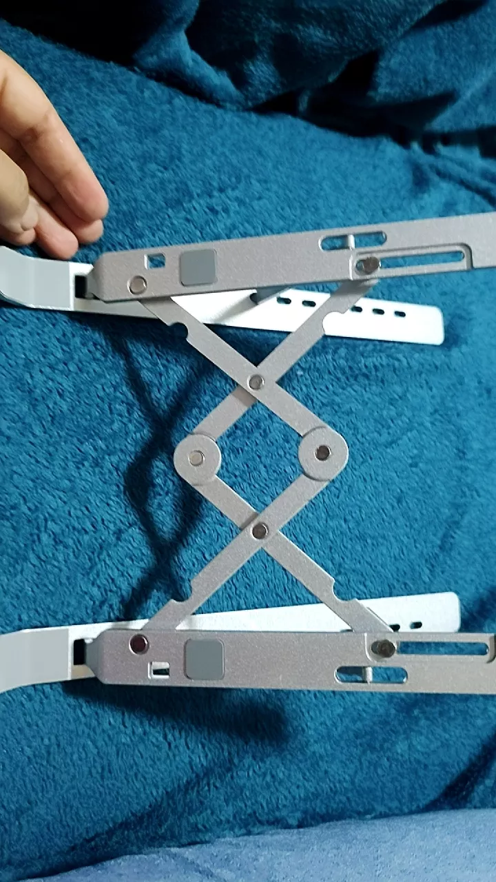 Suporte Dobrável para Laptop e Tablet, Altura Ajustável, Dissipação de Calor IZESTAND PRO photo review