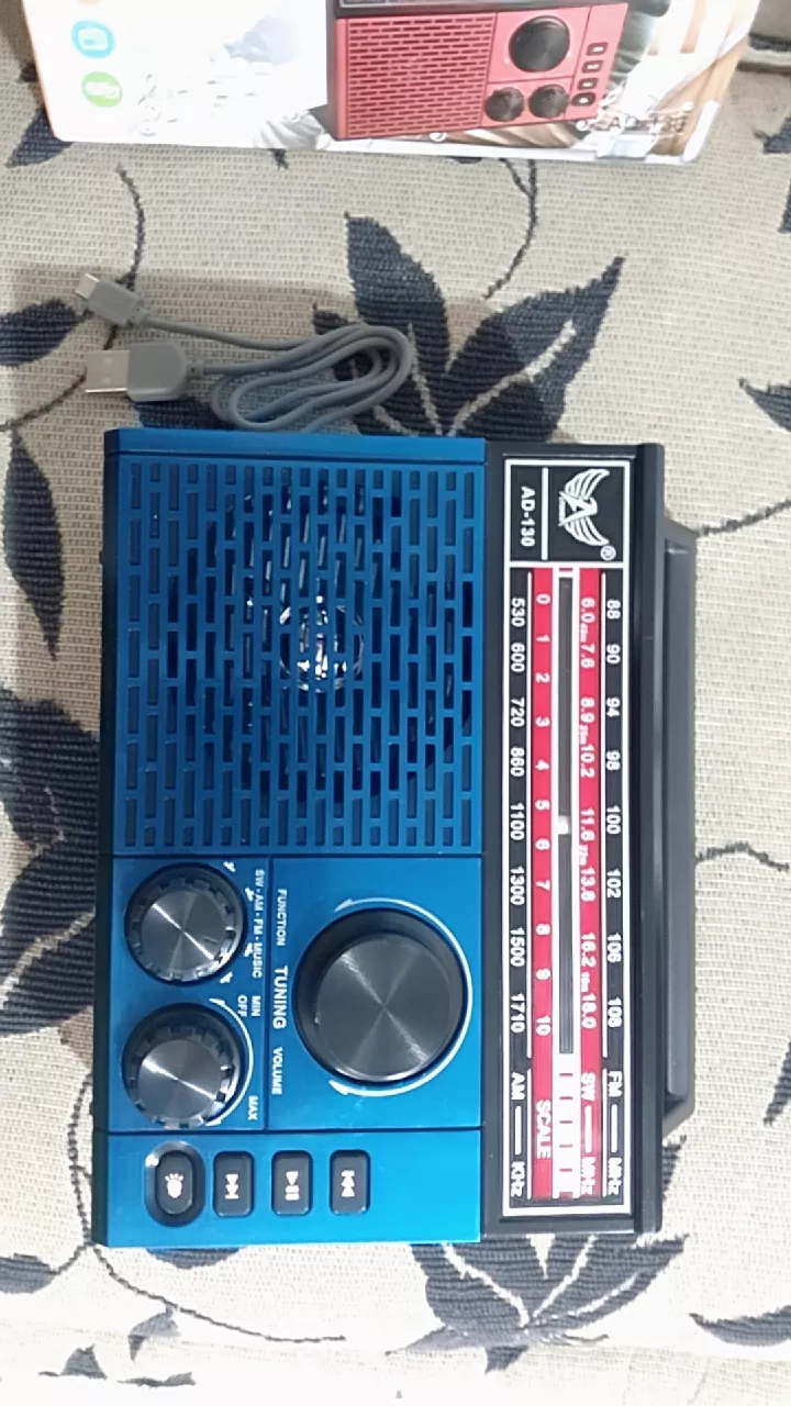 Rádio Retrô Altomex Solar Recarga USB Lanterna 3W IZERADIO POWER photo review