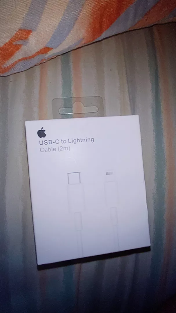 Cabo Apple USB-C para Lightning 20W Recarga Rápida Sincronização 2 Metros IZEFAST CHARGE photo review