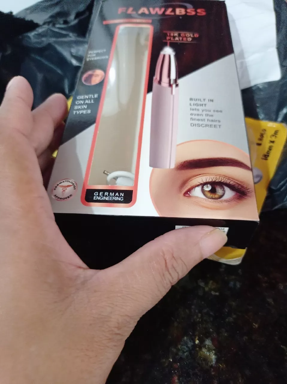 Depilador Portátil Facial Sobrancelha USB Recarregável LED IZEGLAM TOUCH photo review