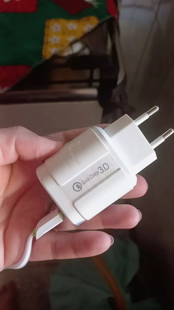 Carregador Turbo Rápido Hmaston 2 USB 3.1A Bivolt IZEFAST PRO photo review