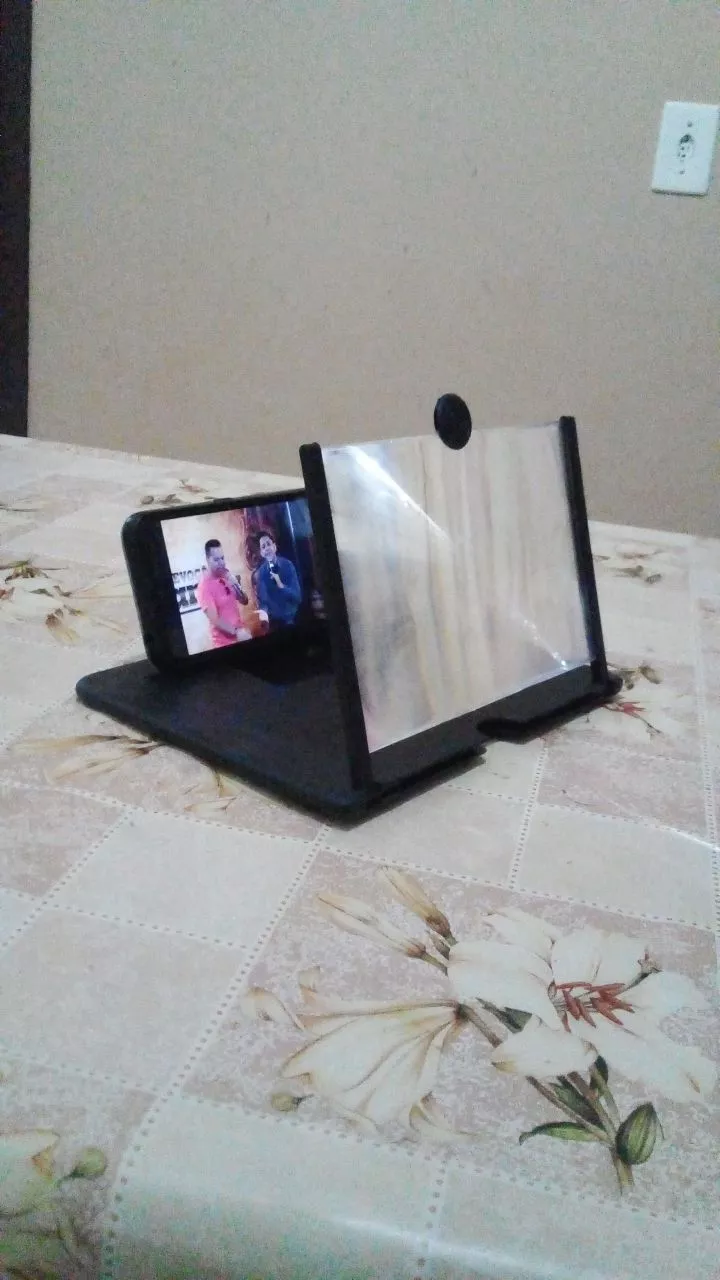 Ampliador de Tela 3D para Celular 10 Polegadas Portátil Protege Olhos IZEVIEW COMFORT photo review