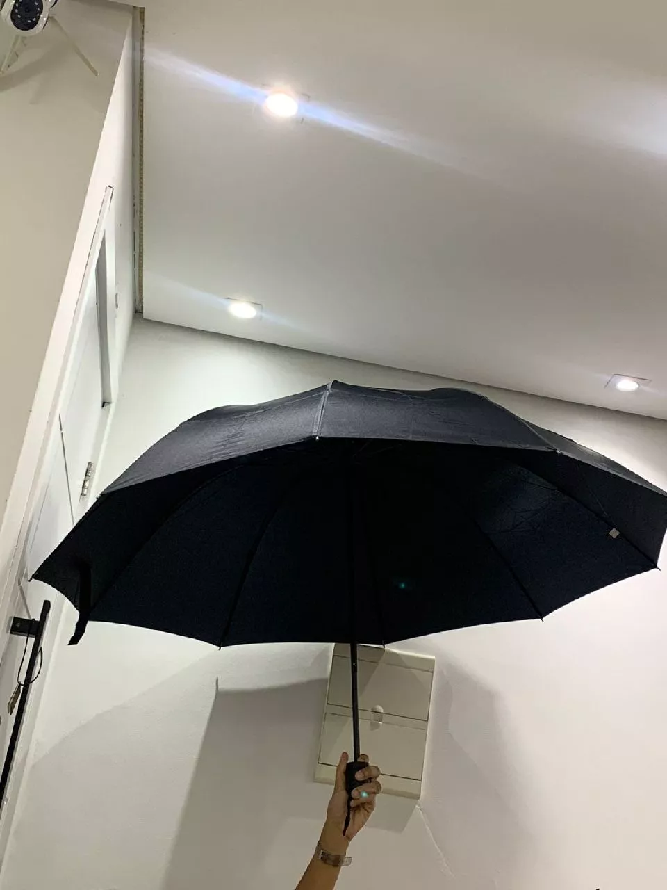 Guarda-Chuva Grande Reforçado Contra Vento Dobrável Unissex Preto IZEPOWER SHIELD photo review