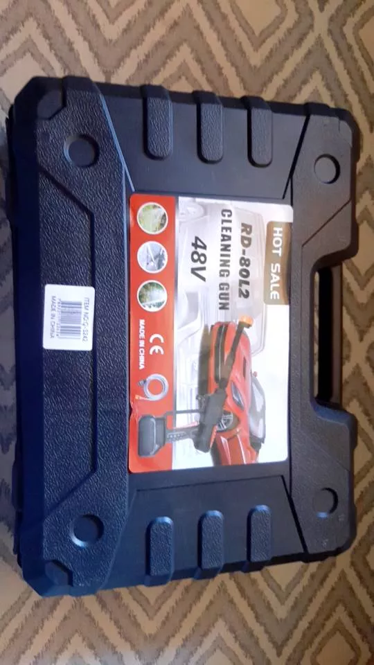 Lavadora de Alta Pressão Portátil 1000W Sem Fio para Carros e Jardins IZEJET POWER PRO photo review