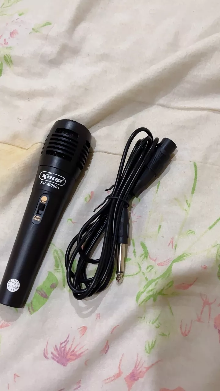Microfone Dinâmico Profissional com Fio 3m Unidirecional IZEVOICE PRO photo review