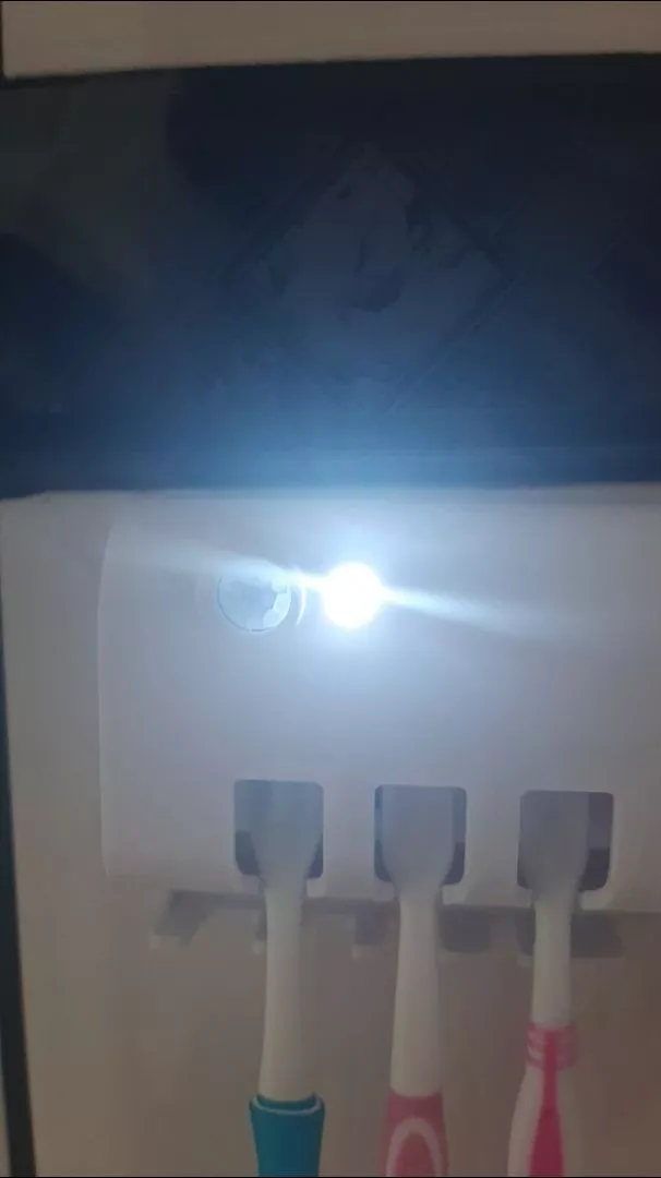 Aplicador de Pasta de Dente Automático UV, Esterilizador, Dispenser Sem Fio IZECARE BRIGHT photo review