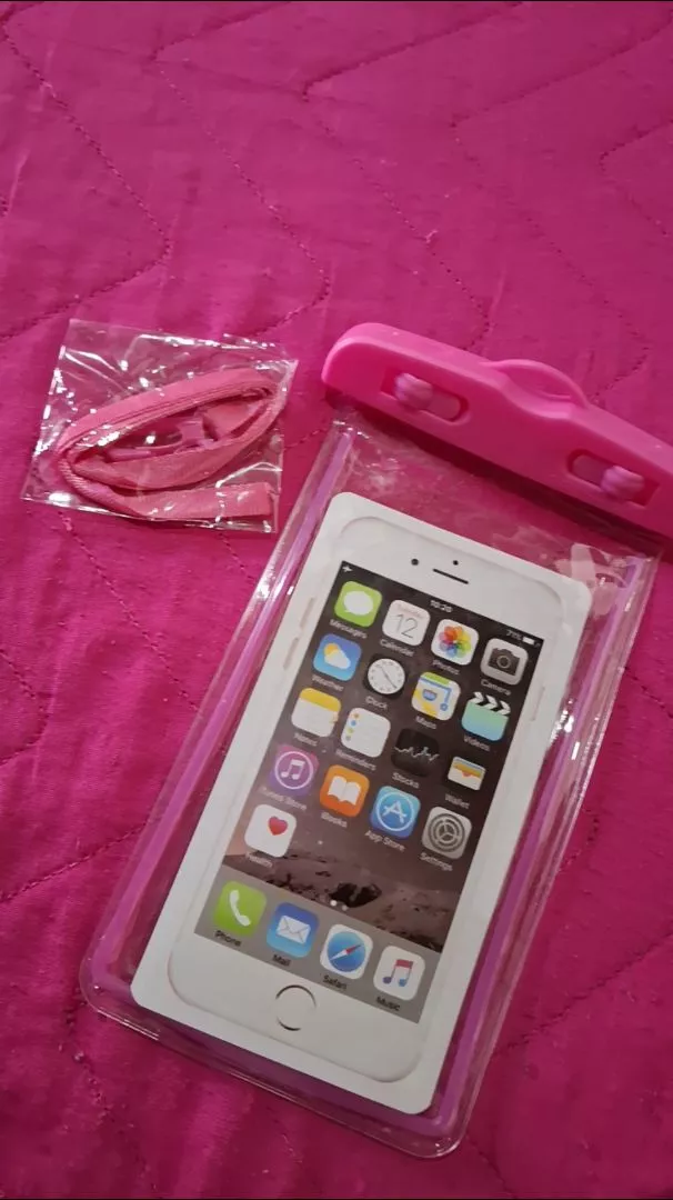 Capa Protetora Celular Impermeável Praia Piscina IZEWATER PRO photo review