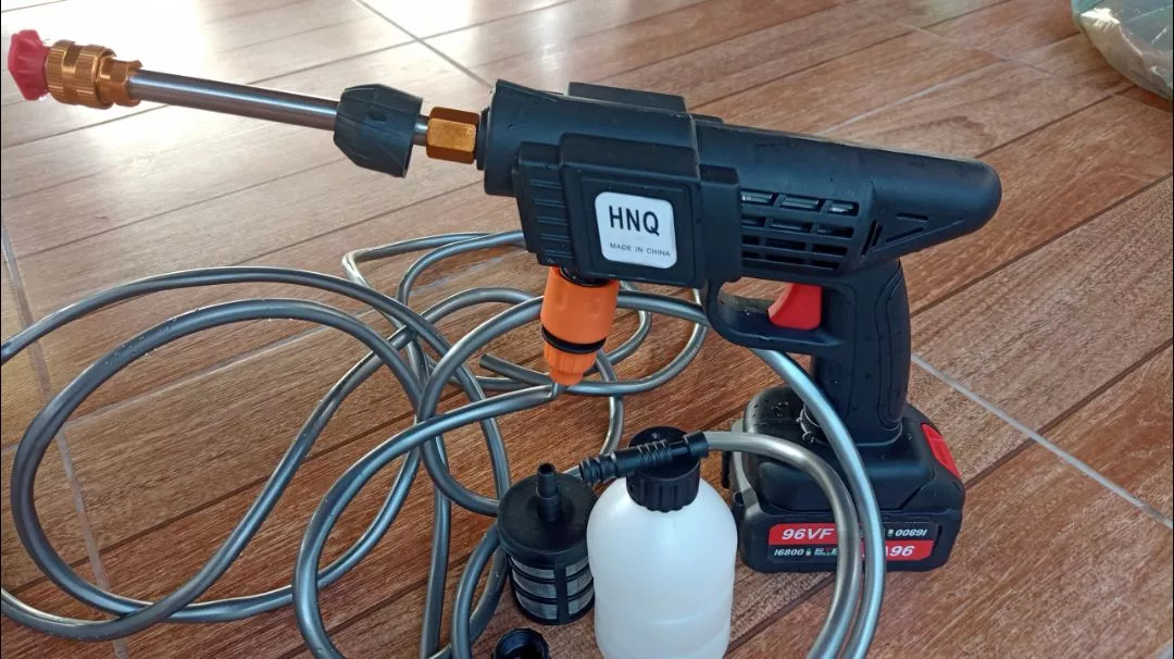 Lavadora de Alta Pressão Portátil 1000W Sem Fio para Carros e Jardins IZEJET POWER PRO photo review