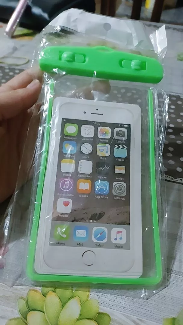 Capa Protetora Celular Impermeável Praia Piscina IZEWATER PRO photo review