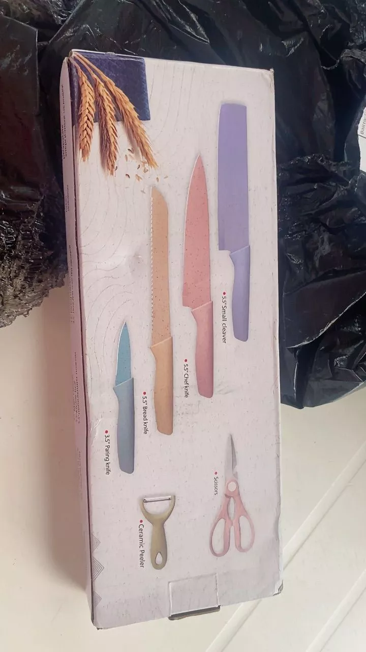 Conjunto de Facas Coloridas em Aço Inoxidável com Cabo Ergonômico para Cozinha Gourmet 6 Peças IZECOOK COLOR photo review