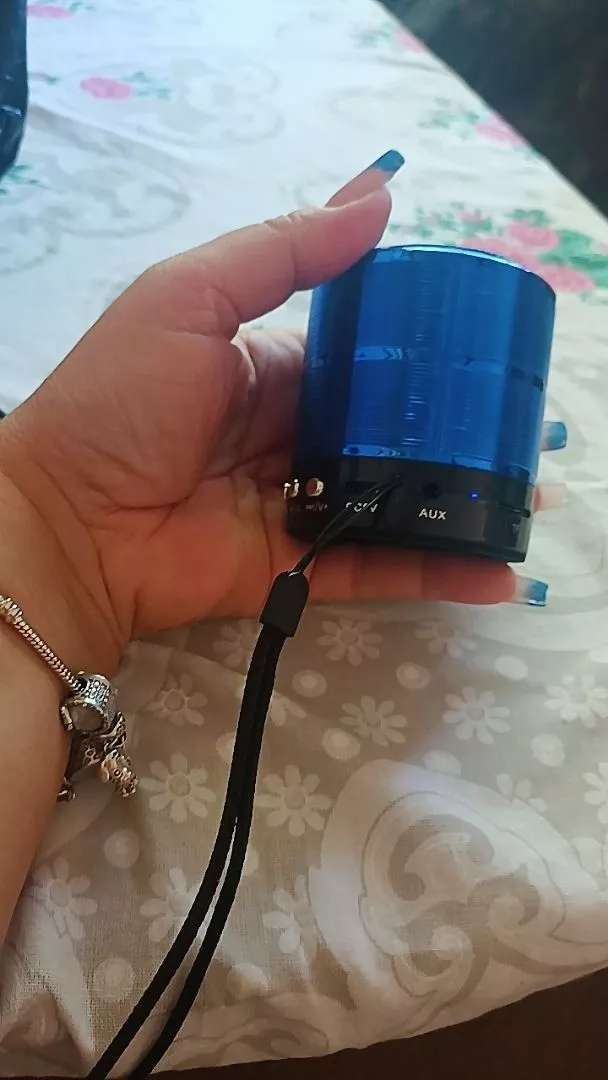 Caixa de Som Bluetooth Portátil Kapbom WS-887, Rádio FM, Entrada SD, Bateria 500mAh - IZELOUD GO photo review
