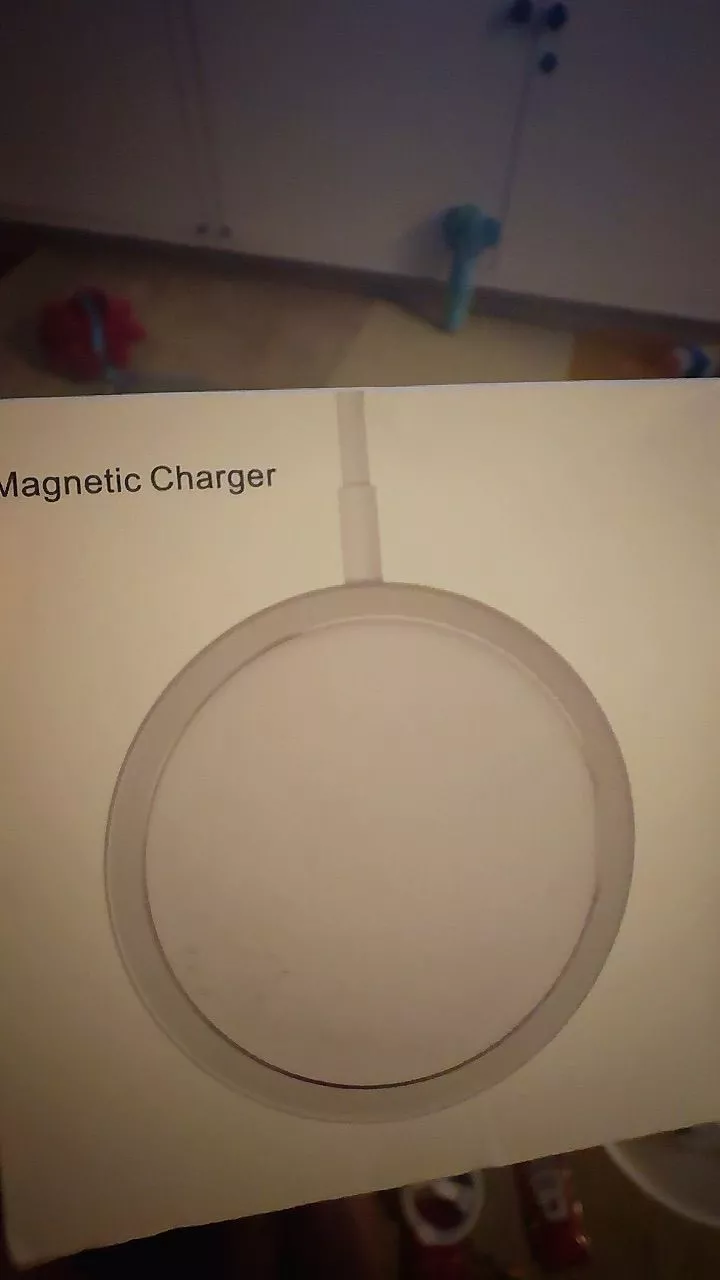 Carregador Sem Fio Magnético MagSafe 15W Compatível iPhone e AirPods IZEFAST CHARGE photo review