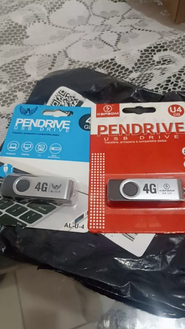 Pendrive USB 2.0 Portátil 8GB 16GB 32GB Transferência Rápida IZEFLASH LINK photo review