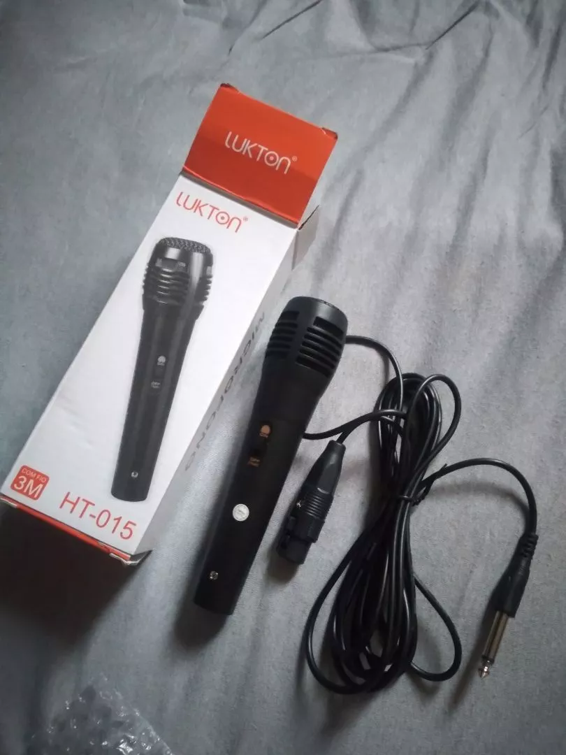 Microfone Dinâmico Profissional com Fio 3m Unidirecional IZEVOICE PRO photo review