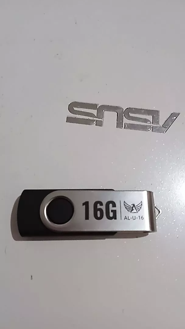 Pendrive USB 2.0 Portátil 8GB 16GB 32GB Transferência Rápida IZEFLASH LINK photo review