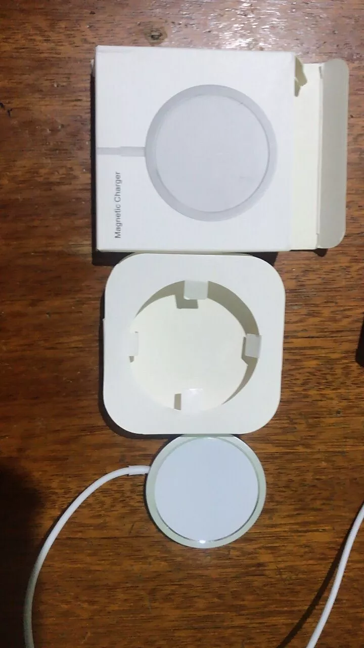 Carregador Sem Fio Magnético MagSafe 15W Compatível iPhone e AirPods IZEFAST CHARGE photo review