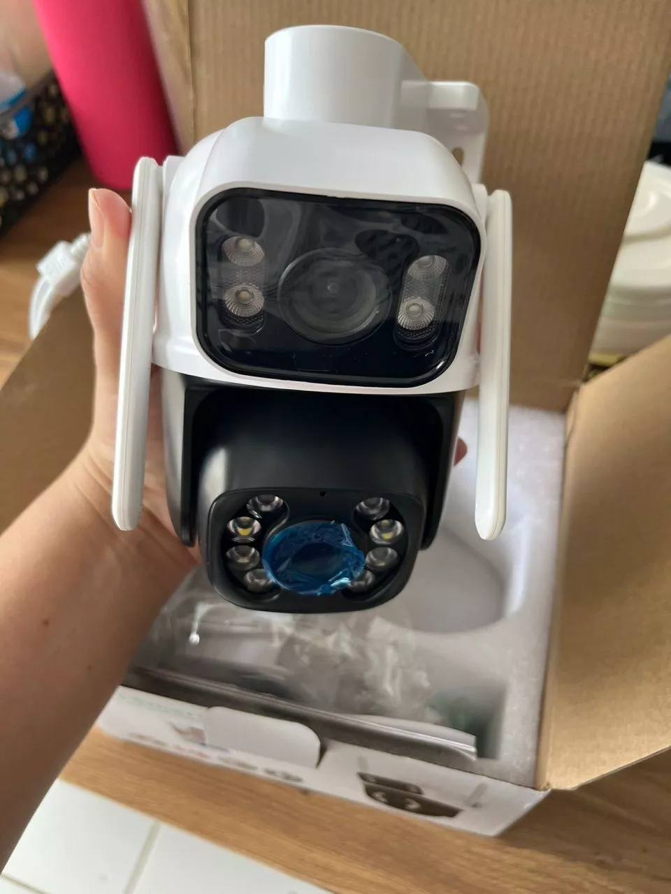 Câmera Dome IP Wireless PTZ Dupla Lente Detecção Humana IA Visão Noturna IZESECURE GUARD photo review