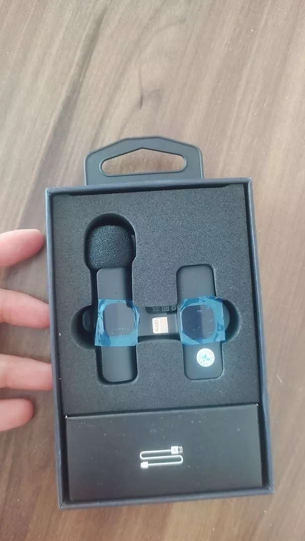 Microfone de Lapela Sem Fio Compatível iPhone e Android, Áudio Profissional, Longo Alcance IZEVOX PRO photo review