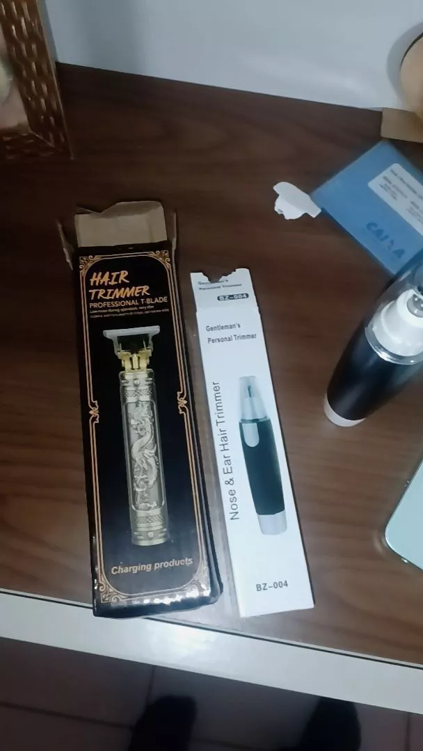 Kit Barbeador e Aparador Masculino Profissional Metal Bateria 1200mAh IZEEDGE PRO photo review