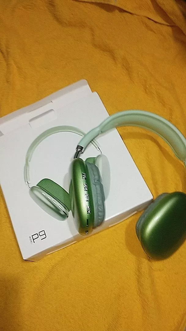 Fone de Ouvido Bluetooth Sem Fio Esportivo HiFi à Prova d'Água IZEMUSIC PRO photo review