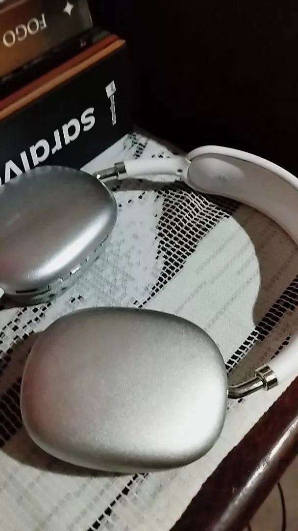 Fone de Ouvido Bluetooth Sem Fio Esportivo HiFi à Prova d'Água IZEMUSIC PRO photo review