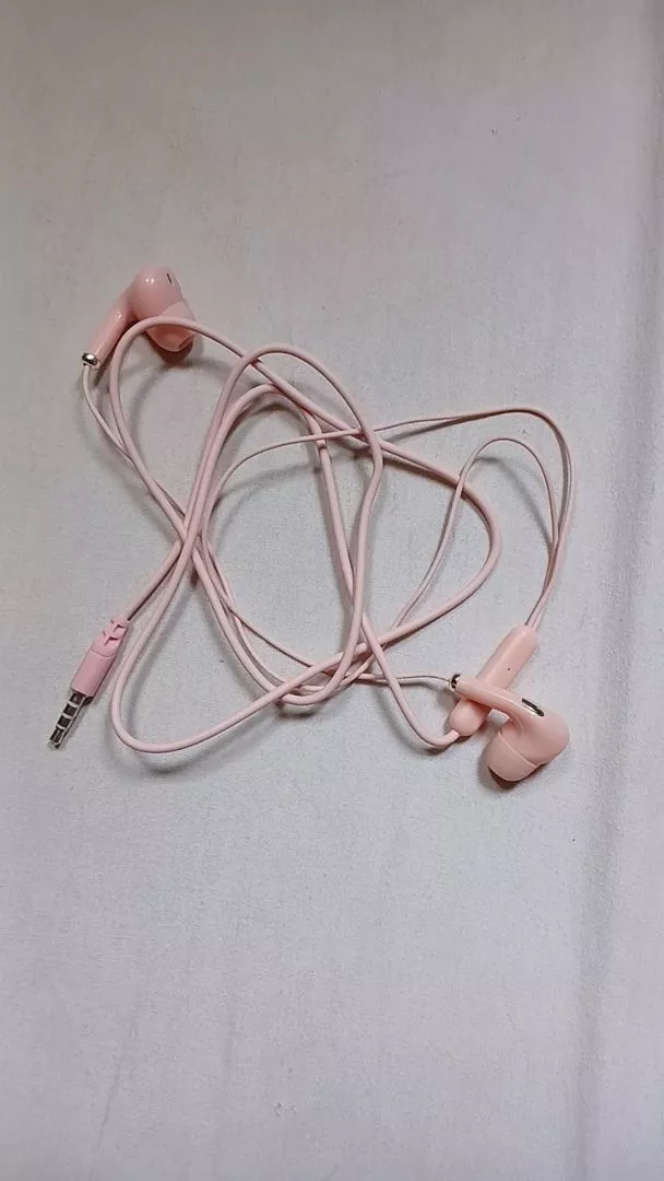 Fone de Ouvido Intra Auricular ES36 Macaron com Microfone e Cancelamento de Ruído Fio 1.2m IZESOUND PRO photo review