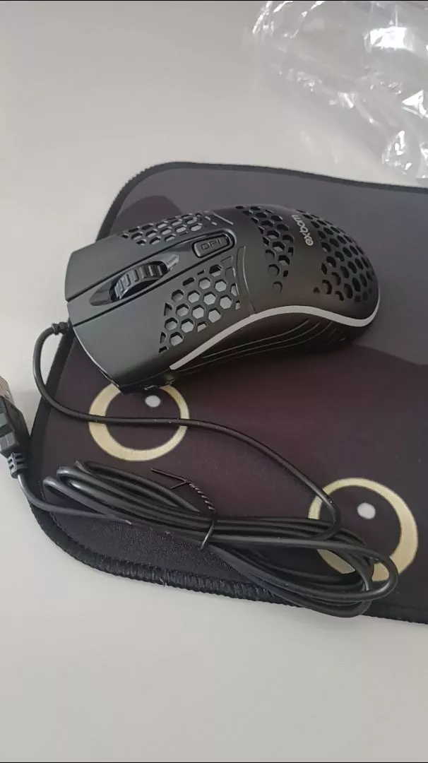 Mouse Gamer Óptico com Fio RGB 1000 DPI Ambidestro IZEBOOST PRO photo review