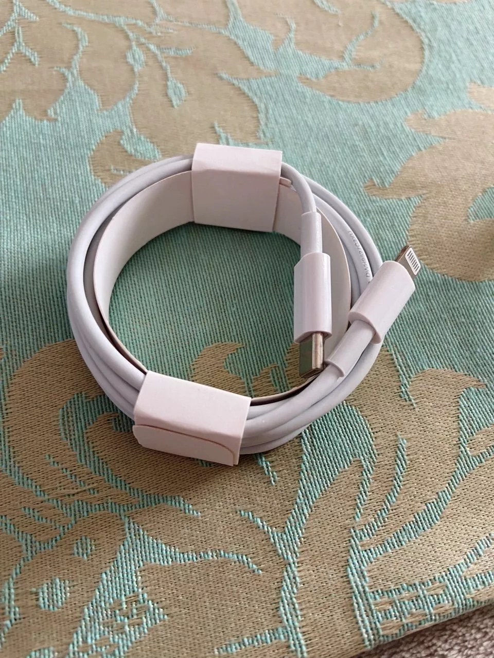 Cabo Apple USB-C para Lightning 20W Recarga Rápida Sincronização 2 Metros IZEFAST CHARGE photo review