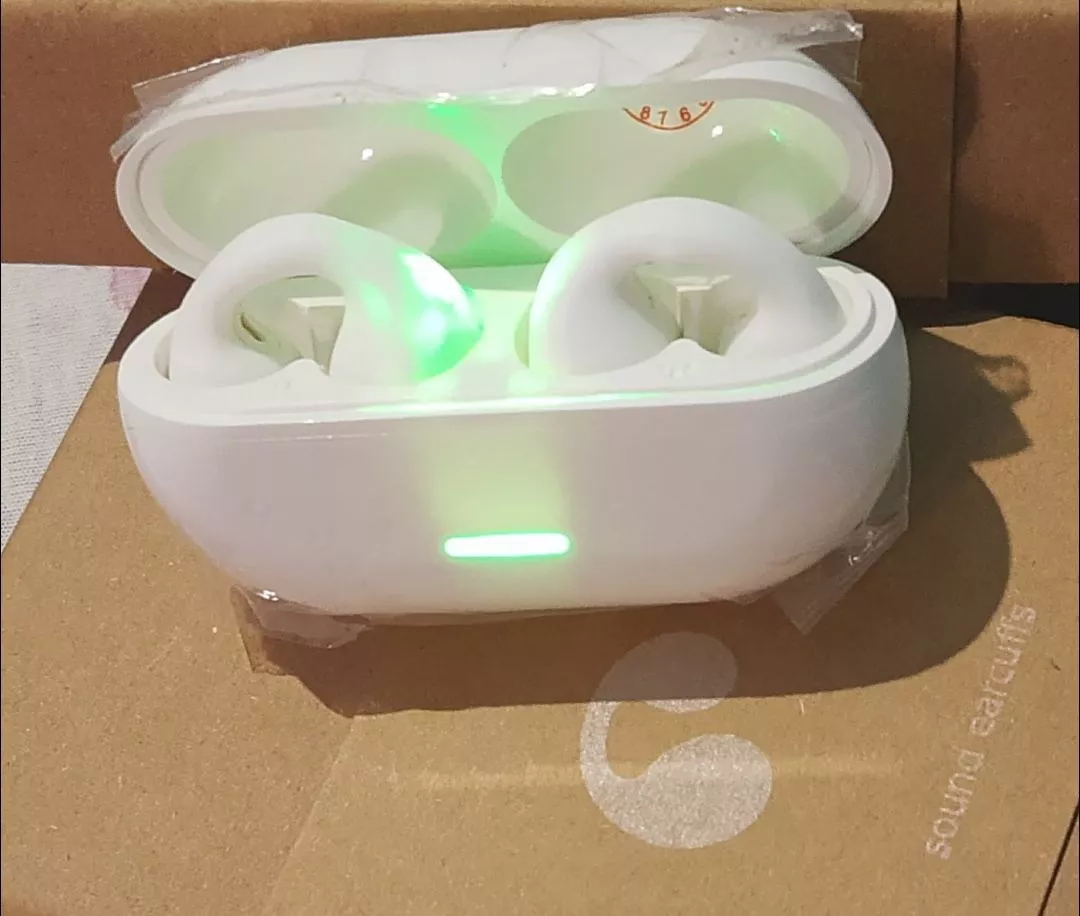Fone de Ouvido Condução Óssea Sem Fio Bluetooth Esportivo, Leve, Compatível com Celular IZEFIT WAVE photo review