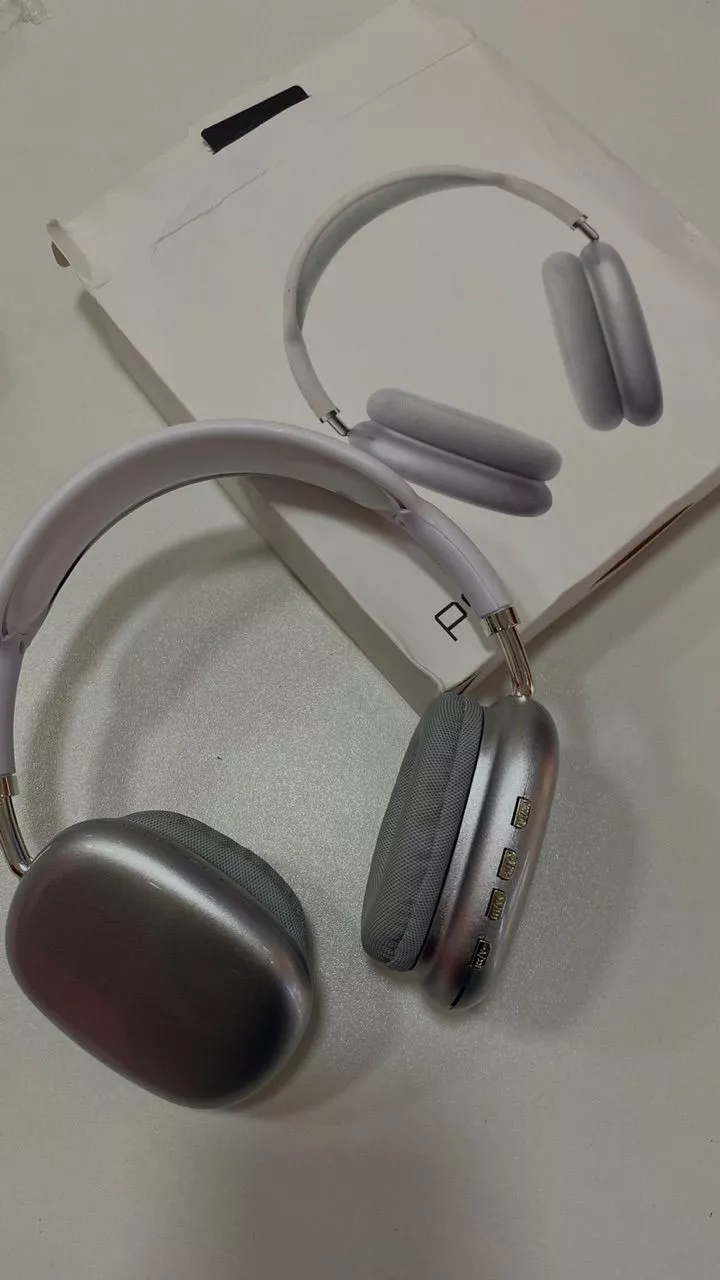 Fone de Ouvido Bluetooth Sem Fio Esportivo HiFi à Prova d'Água IZEMUSIC PRO photo review